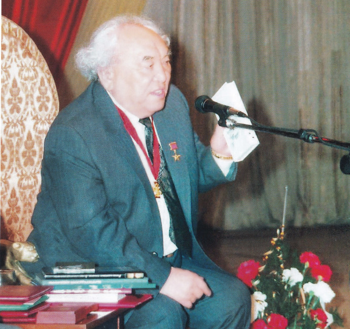 3. "Күн болһна сананд…" / Посвящения.. 3. "Күн болһна сананд…" / Посвящения..